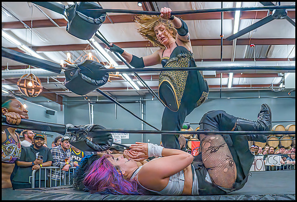 GLOW Gorgeous Ladies Of Wrestling