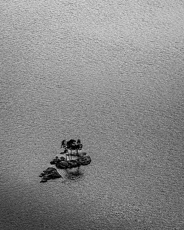 Island in lake - HM