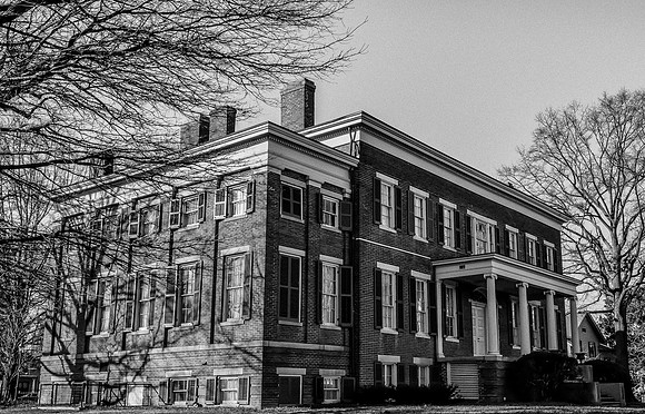 Centre Hill Mansion