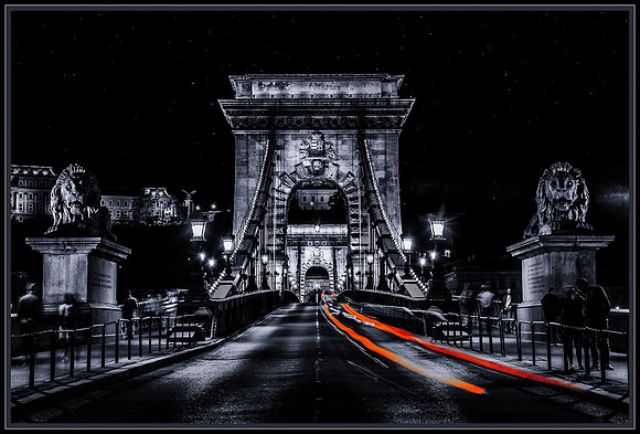 Nightlife of the Bridge