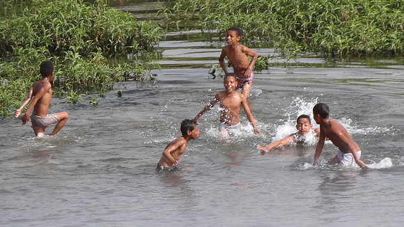 Splashing in the Nile