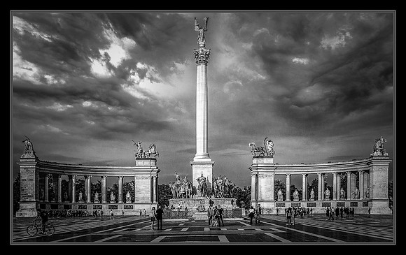 Budapest Heroes Square