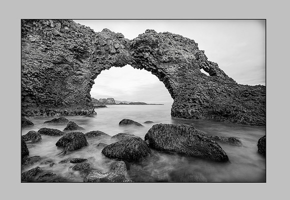 Gatklettur Arch