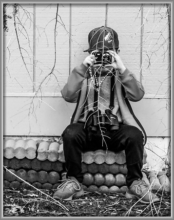 Paparazzi in Hiding